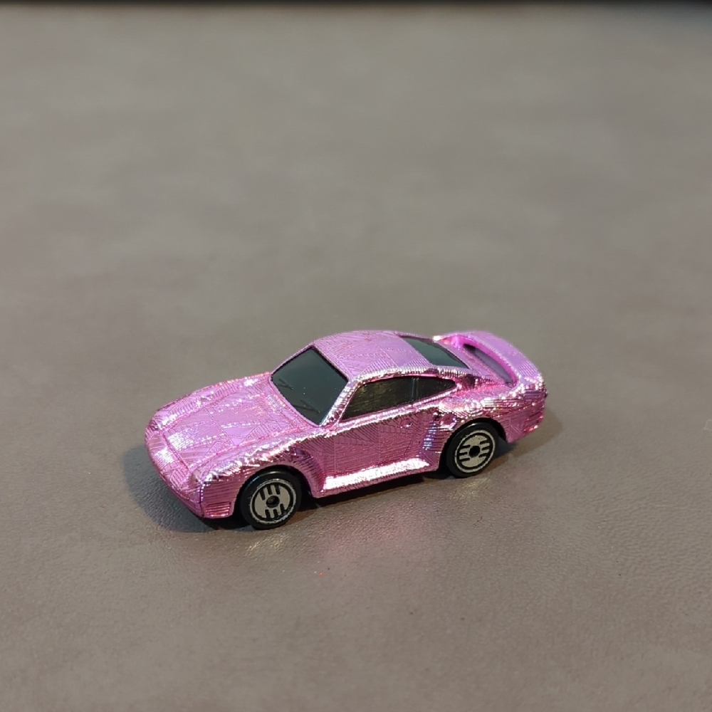 1987 Hot Wheels Metallic Pink Porsche 959 Gleam Team Die Cast Car